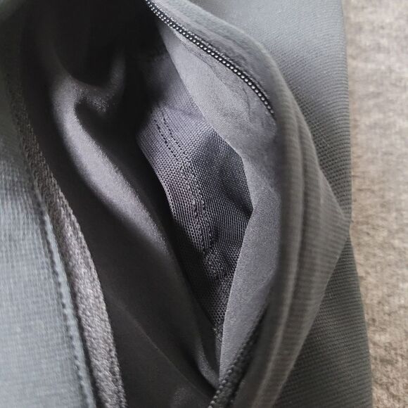 Lululemon Jacket Mens Size M Full Zip Black Stretch Sojourn Casual - Picture 10 of 11